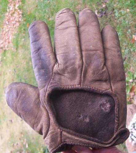 c. 1890's-00's Webless Crescent Lefty Back